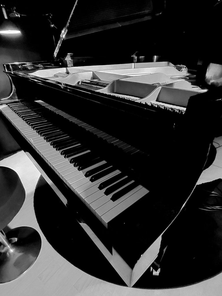 Flügel Yamaha G5
